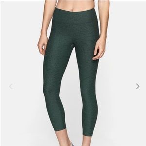 Outdoor Voices Green 3/4 Warmup Legging